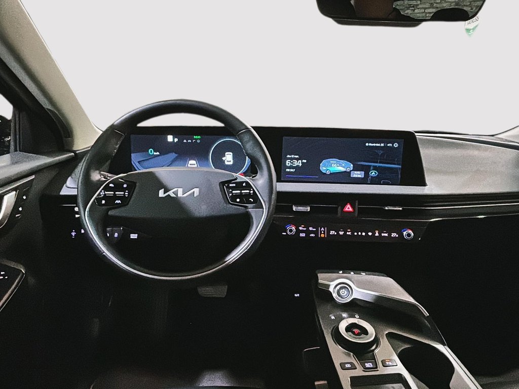 2024 Kia EV6 AWD LAND GPS MAGS SIEGE CHAUFFANT CARPLAY CHARGEUR in Montréal, Quebec - 25 - w1024h768px