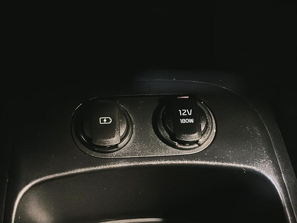 2024 Kia EV6 AWD LAND GPS MAGS SIEGE CHAUFFANT CARPLAY CHARGEUR in Montréal, Quebec - 34 - w1024h768px