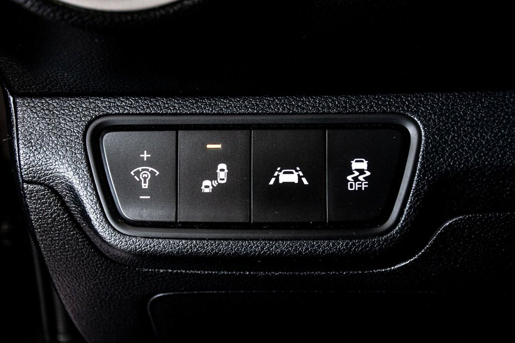 Kia Forte GT CARPLAY CAMERA TOIT CHARGEUR SANS FIL 2021 à Montréal, Québec - 37 - w1024h768px