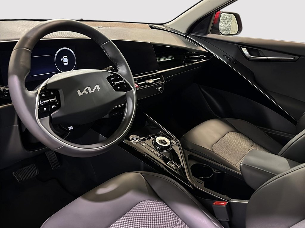Kia Niro EV WIND+ GPS CAMERA CARPLAY KEYLESS VOLANT CHAUFFANT 2025 à Montréal, Québec - 11 - w1024h768px