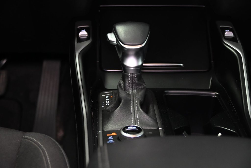 2023 Kia Sorento X-LINE 7 PASSAGERS CARPLAY CAMERA in Montréal, Quebec - 39 - w1024h768px
