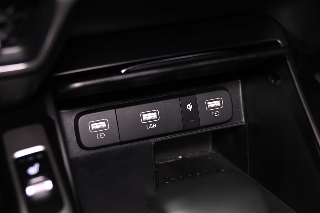 2023 Kia Sorento X-LINE 7 PASSAGERS CARPLAY CAMERA in Montréal, Quebec - 23 - w1024h768px