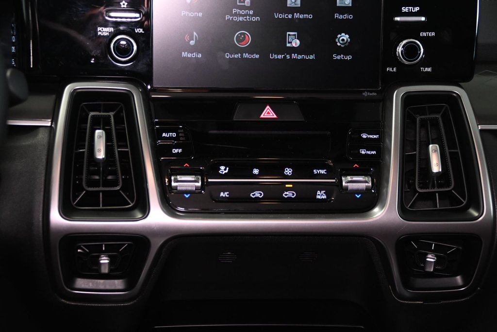 2023 Kia Sorento X-LINE 7 PASSAGERS CARPLAY CAMERA in Montréal, Quebec - 38 - w1024h768px