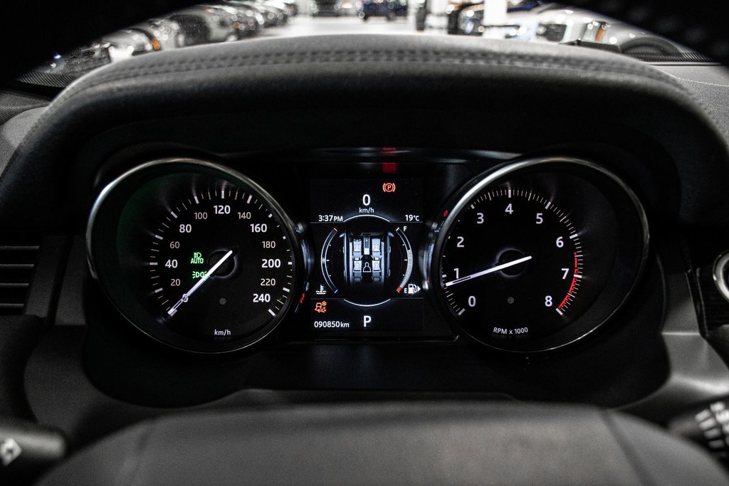 2016 Land Rover Range Rover Evoque HSE Si4 DYNAMIC  TOIT PANO CAM NAVI MERIDIAN SOUND in Montréal, Quebec - 37 - w1024h768px