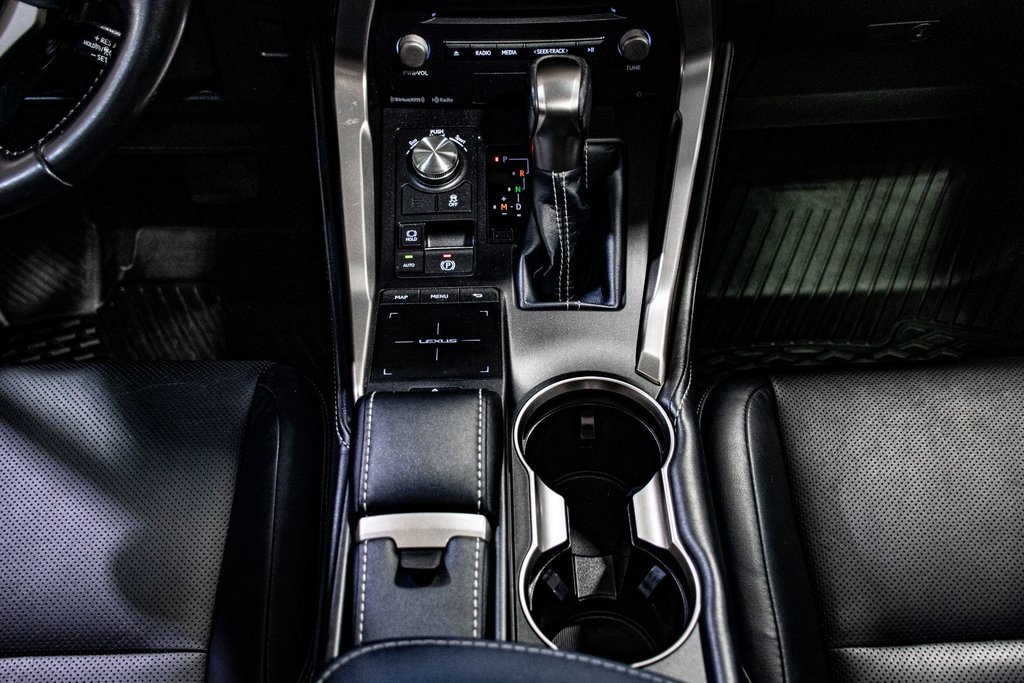 Lexus NX 300 AWD TOIT OUVRANT CUIR NAVIGATION MAGS 2018 à Montréal, Québec - 32 - w1024h768px