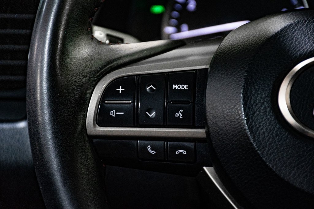 Lexus RX 350 AWD GPS V6 3.5L TOIT OUVRANT CUIR CAM SIEGES CHAUF 2016 à Montréal, Québec - 35 - w1024h768px