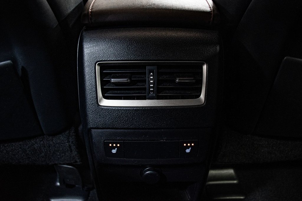 Lexus RX 350 AWD GPS V6 3.5L TOIT OUVRANT CUIR CAM SIEGES CHAUF 2016 à Montréal, Québec - 33 - w1024h768px