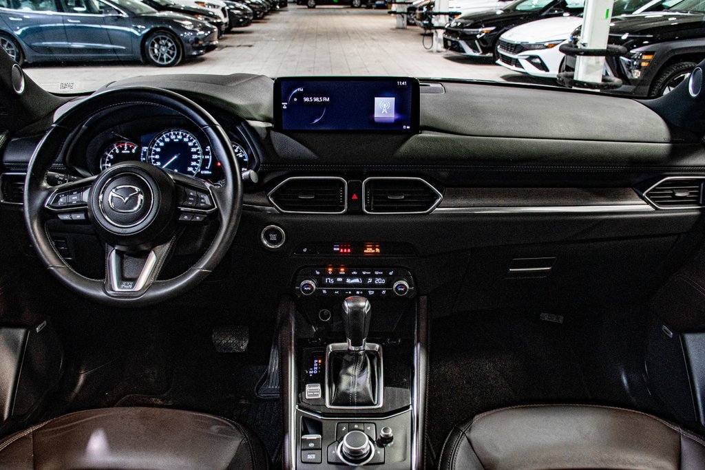 Mazda CX-5 SIGNATURE CARPLAY CUIR BOSE TOIT PANO CAMERA 360 2023 à Montréal, Québec - 5 - w1024h768px