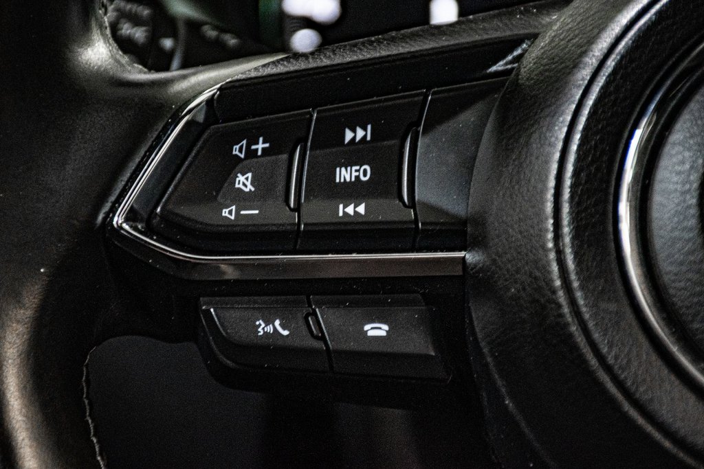 Mazda CX-5 SIGNATURE CARPLAY CUIR BOSE TOIT PANO CAMERA 360 2023 à Montréal, Québec - 38 - w1024h768px