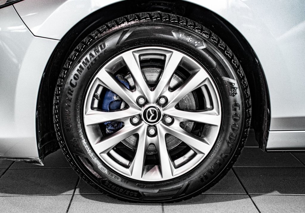 2018 Mazda 3 Sport GS AWD CECI EST UN 2019 AU PRIX D'UN 2018 in Montréal, Quebec - 3 - w1024h768px