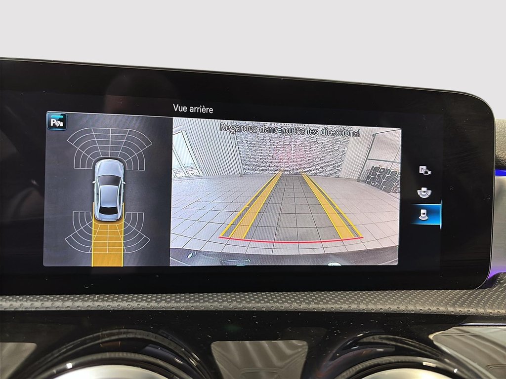 Mercedes-Benz A-Class A 220 4MATIC AMG Night Package, TOIT CUIR 2022 à Montréal, Québec - 20 - w1024h768px