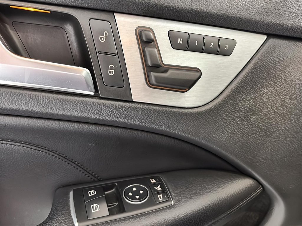 2014 Mercedes-Benz C-Class C 350 COUPE SPORT PKG  TOIT CUIR CHAUFFANTS in Montréal, Quebec - 26 - w1024h768px