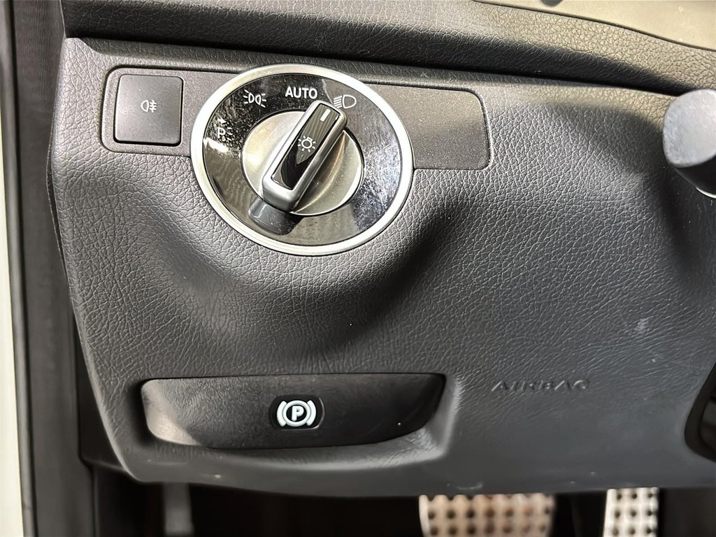 2014 Mercedes-Benz C-Class C 350 COUPE SPORT PKG  TOIT CUIR CHAUFFANTS in Montréal, Quebec - 27 - w1024h768px