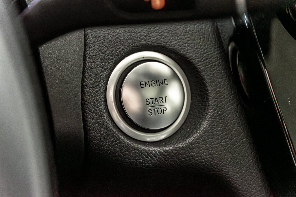 2017 Mercedes-Benz C-Class C 300 4MATIC CUIR TOIT PANORAMIQUE NAVI AMG PACK in Montréal, Quebec - 28 - w1024h768px