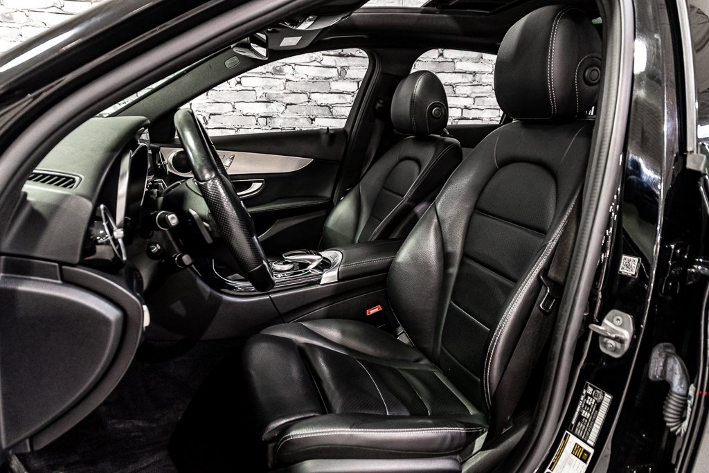 2017 Mercedes-Benz C-Class C 300 4MATIC CUIR TOIT PANORAMIQUE NAVI AMG PACK in Montréal, Quebec - 19 - w1024h768px