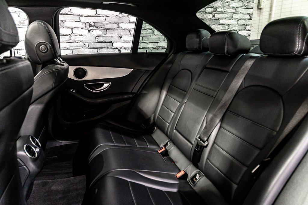 2017 Mercedes-Benz C-Class C 300 4MATIC CUIR TOIT PANORAMIQUE NAVI AMG PACK in Montréal, Quebec - 20 - w1024h768px