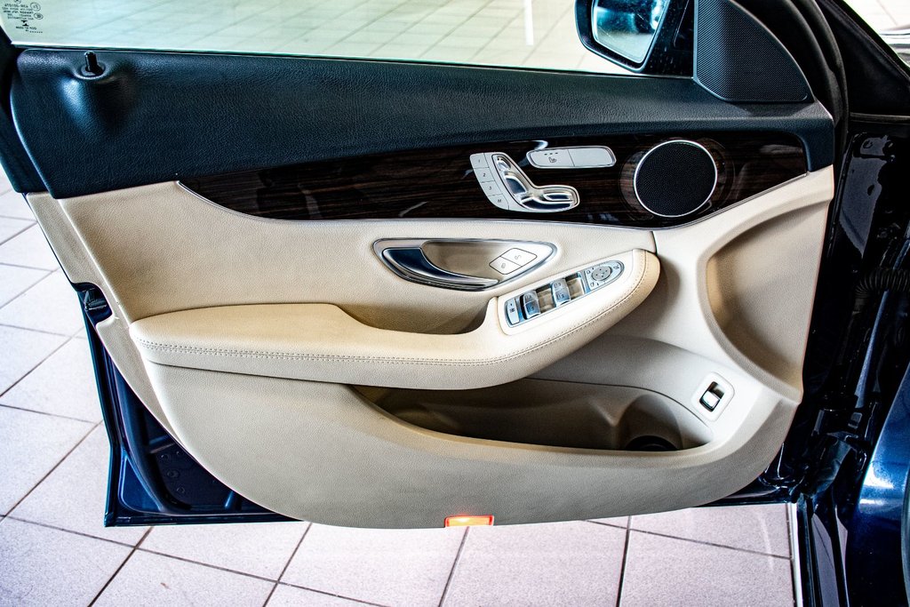 2018 Mercedes-Benz C-Class C300 TOIT OUVRANT NAVIGATION CUIR CAMERA 360 MAGS in Montréal, Quebec - 21 - w1024h768px
