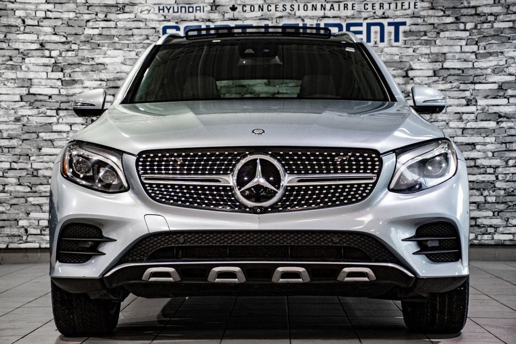 2016 Mercedes-Benz GLC 300 4MATIC TOIT PANORAMIQUE CUIR NAVIGATION in Montréal, Quebec - 4 - w1024h768px