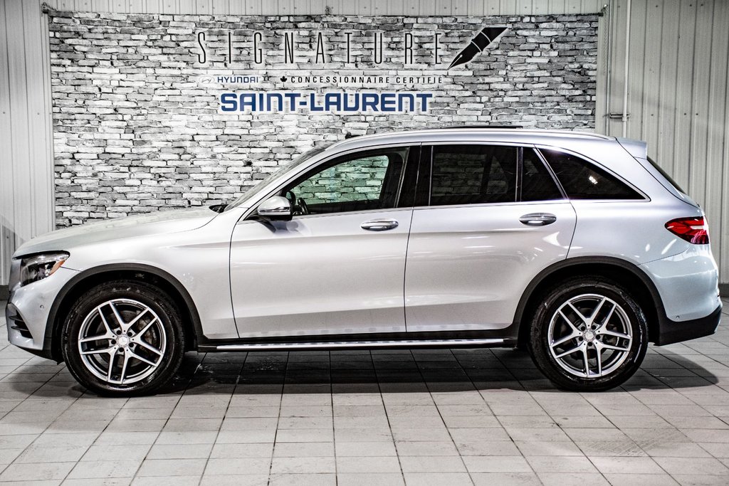 2016 Mercedes-Benz GLC 300 4MATIC TOIT PANORAMIQUE CUIR NAVIGATION in Montréal, Quebec - 21 - w1024h768px