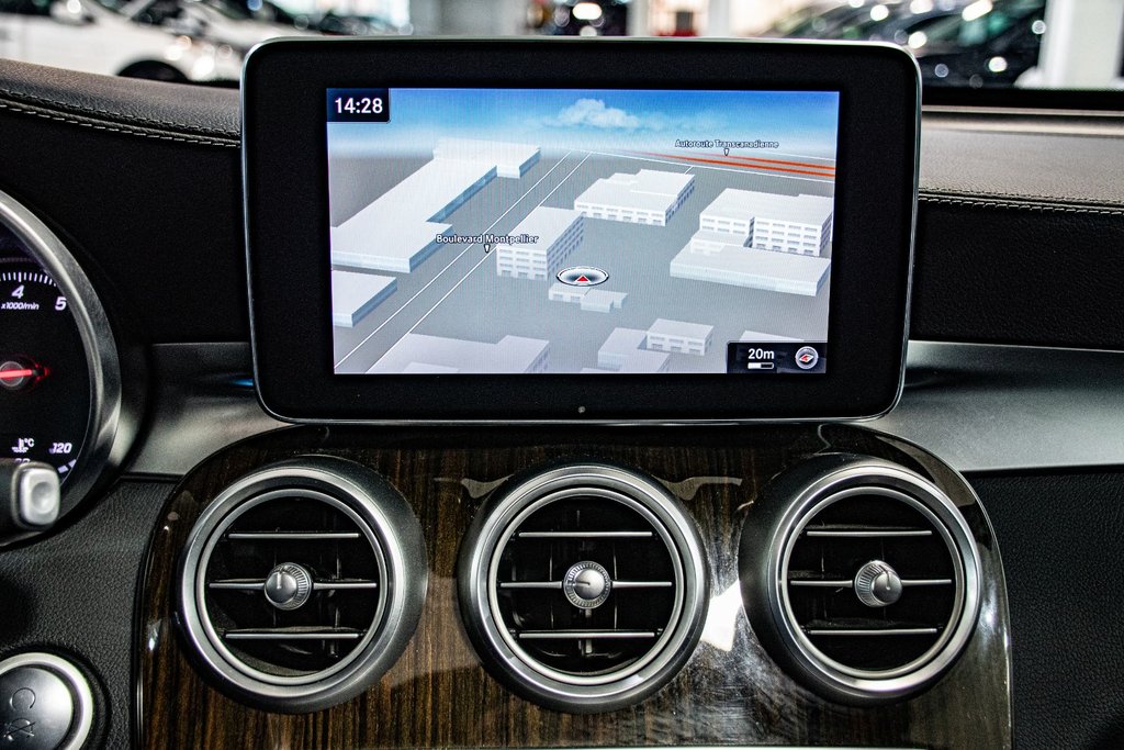2016 Mercedes-Benz GLC 300 4MATIC TOIT PANORAMIQUE CUIR NAVIGATION in Montréal, Quebec - 28 - w1024h768px