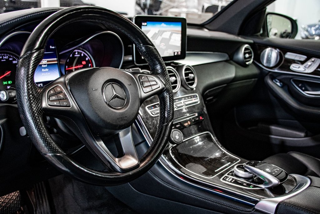 2016 Mercedes-Benz GLC 300 4MATIC TOIT PANORAMIQUE CUIR NAVIGATION in Montréal, Quebec - 22 - w1024h768px