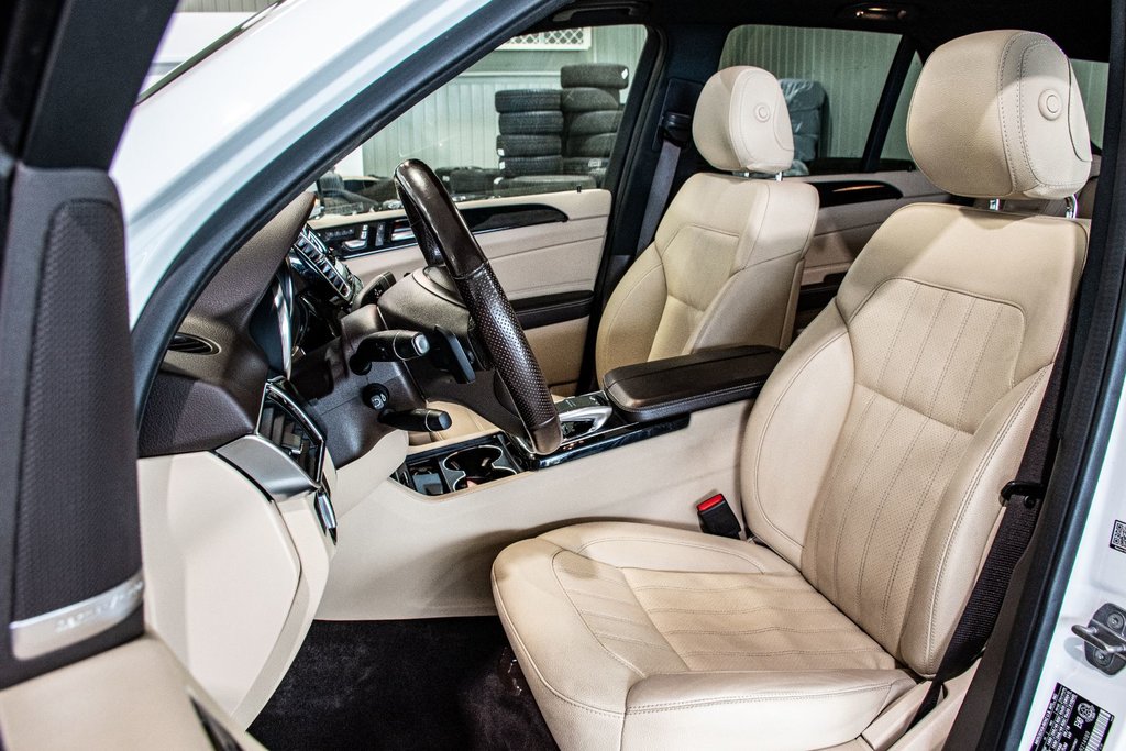 2019 Mercedes-Benz GLE AMG GLE 43 HARMAN KARDON 385HPTOIT PANO NAVI CUIR in Montréal, Quebec - 4 - w1024h768px
