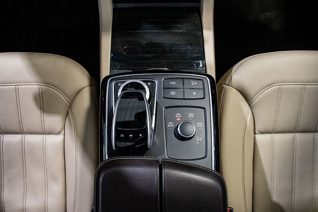 2019 Mercedes-Benz GLE AMG GLE 43 HARMAN KARDON 385HPTOIT PANO NAVI CUIR in Montréal, Quebec - 31 - w1024h768px