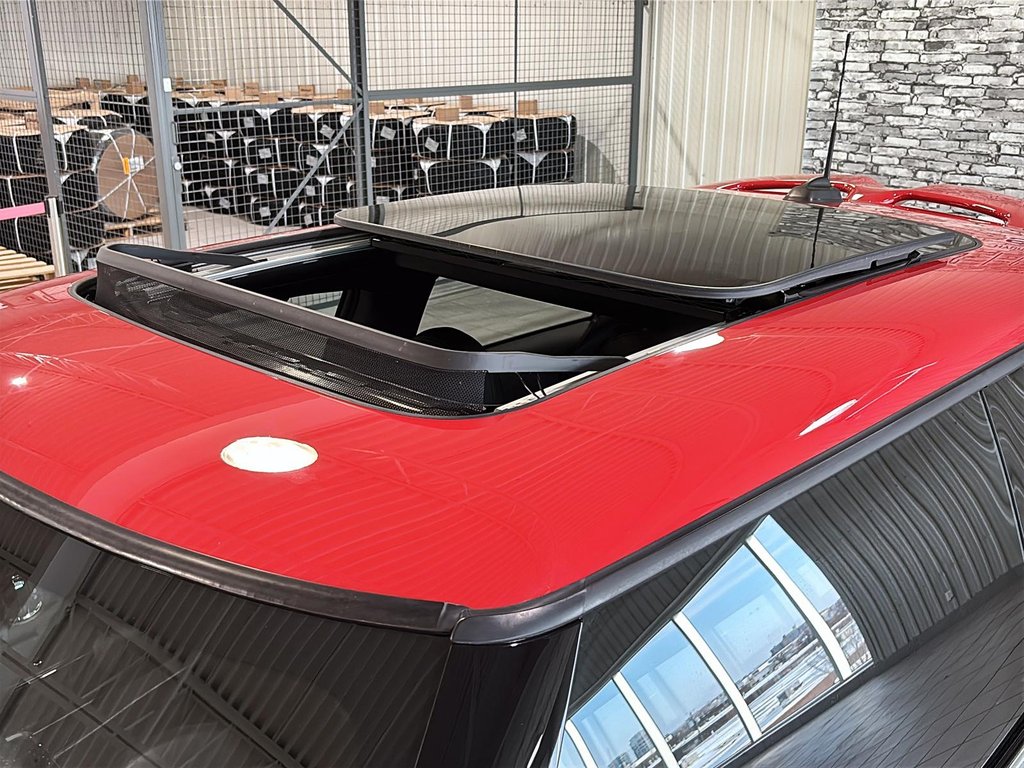 MINI 3 Door John Cooper Works TOIT ROUGE GPS CUIR MAGS 2022 à Montréal, Québec - 8 - w1024h768px