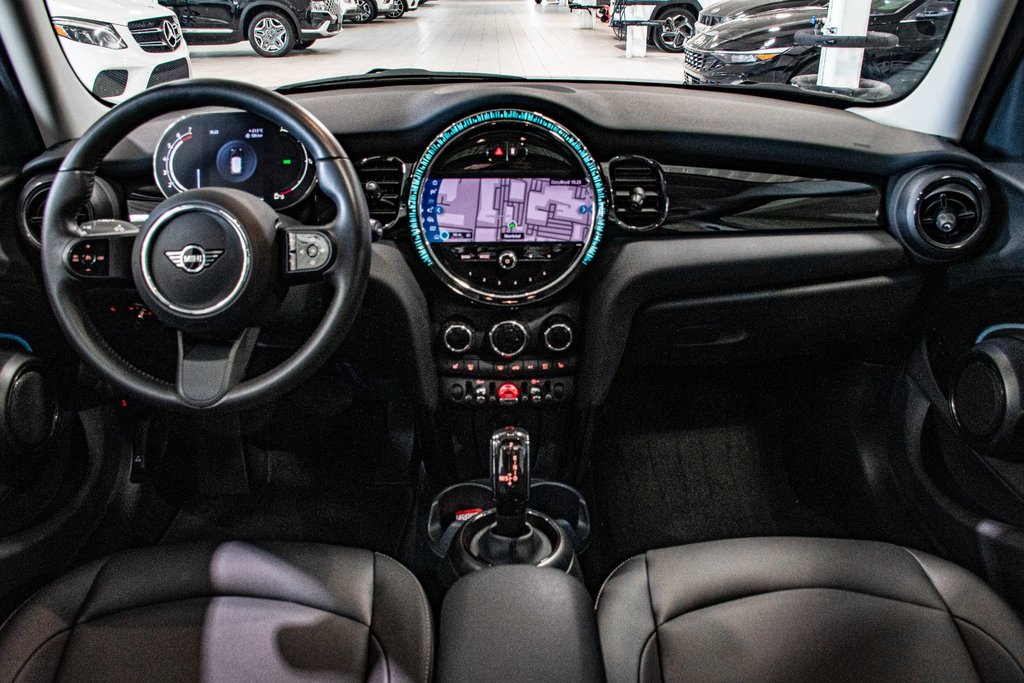 2024 MINI 5 Door COOPER TOIT OUVRANT NAVIGATION CAM CUIR in Montréal, Quebec - 5 - w1024h768px