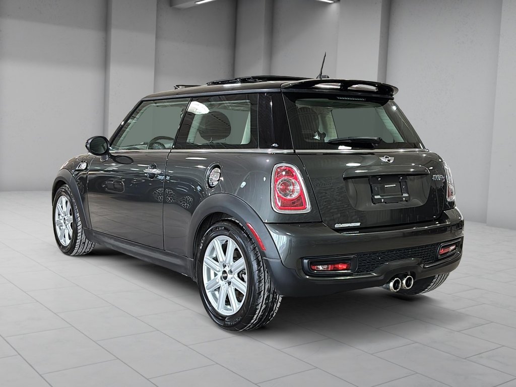 MINI COOPER S HARDTOP TOIT HARMAN KARDON CUIR MAGS 2012 à Montréal, Québec - 6 - w1024h768px