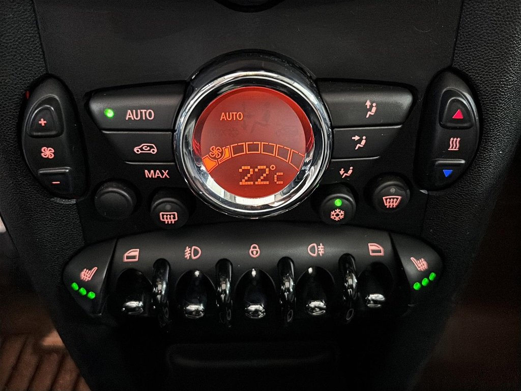 MINI COOPER S HARDTOP TOIT HARMAN KARDON CUIR MAGS 2012 à Montréal, Québec - 26 - w1024h768px