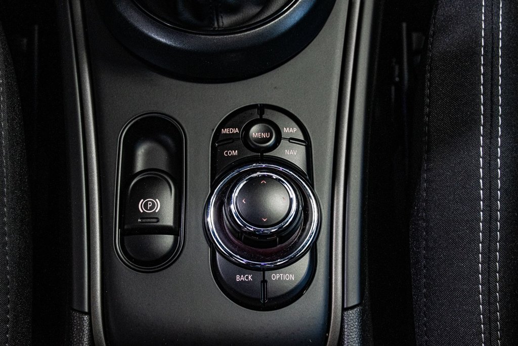 2023 MINI Countryman COOPER S SHADOW EDITION COOPER WORKS HARMAN/KARDON in Montréal, Quebec - 29 - w1024h768px