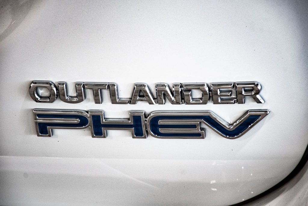2019 Mitsubishi OUTLANDER PHEV GT AWD HYBRIDE TOIT CUIR SIEGES CHAUFFANTS in Montréal, Quebec - 19 - w1024h768px