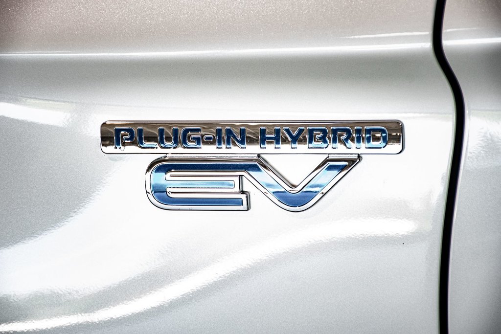 2019 Mitsubishi OUTLANDER PHEV GT AWD HYBRIDE TOIT CUIR SIEGES CHAUFFANTS in Montréal, Quebec - 9 - w1024h768px