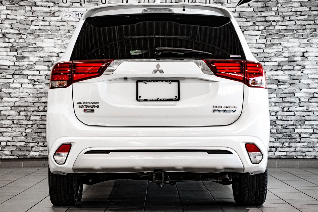 2019 Mitsubishi OUTLANDER PHEV GT AWD HYBRIDE TOIT CUIR SIEGES CHAUFFANTS in Montréal, Quebec - 16 - w1024h768px