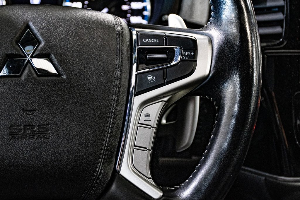2019 Mitsubishi OUTLANDER PHEV GT AWD HYBRIDE TOIT CUIR SIEGES CHAUFFANTS in Montréal, Quebec - 43 - w1024h768px