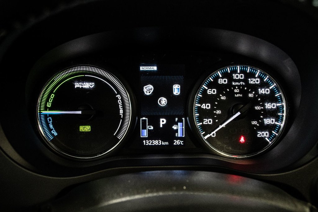 2019 Mitsubishi OUTLANDER PHEV GT AWD HYBRIDE TOIT CUIR SIEGES CHAUFFANTS in Montréal, Quebec - 45 - w1024h768px