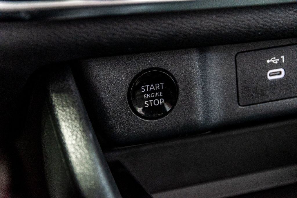 Nissan Rogue SV TOIT OUVRANT SIEGES CHAUFFANTS CARPLAY ANDROID 2024 à Montréal, Québec - 27 - w1024h768px