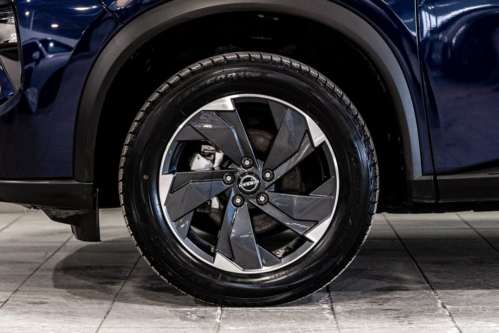 Nissan Rogue SV TOIT OUVRANT SIEGES CHAUFFANTS CARPLAY ANDROID 2024 à Montréal, Québec - 3 - w1024h768px