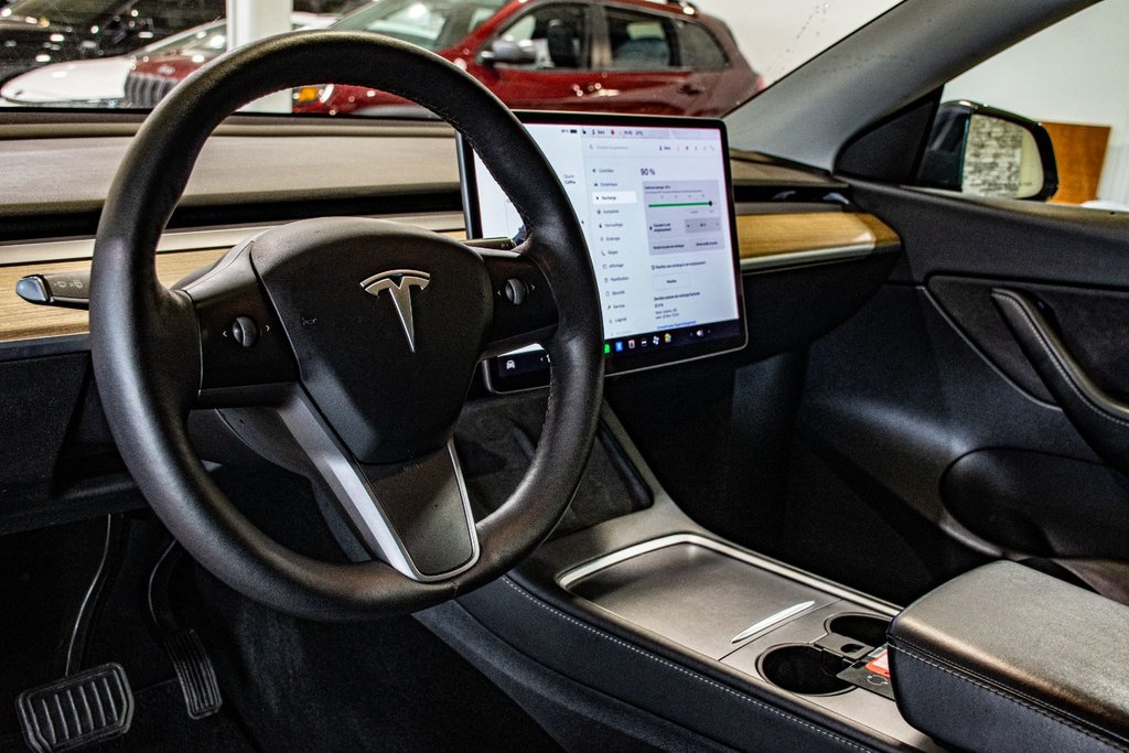 2022 Tesla Model Y LONG RANGE DUAL AWD MOTORS CUIR TOIT PANO NAV in Montréal, Quebec - 12 - w1024h768px
