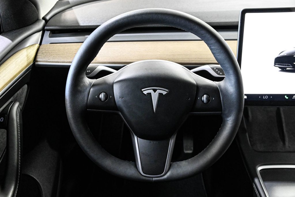 2023 Tesla Model Y STANDARD RANGE RWD CUIR TOIT PANO CAMERA in Montréal, Quebec - 24 - w1024h768px
