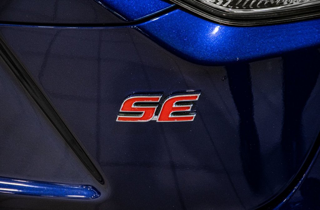 Toyota Corolla SE SIÈGES CHAUFFANTS CAMERA PHARE A DEL 2020 à Montréal, Québec - 13 - w1024h768px