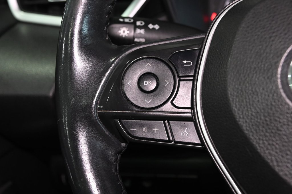 2021 Toyota Corolla SE TOIT OURANT CAMERA SIEGES CHAUFFANTS MAGS in Montréal, Quebec - 28 - w1024h768px