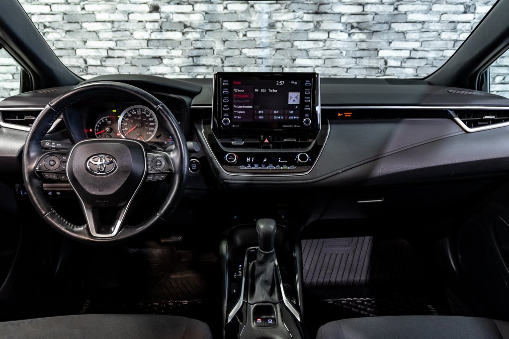 Toyota Corolla SE TOIT OUVRANT CAMERA SIEGES CHAUFFANTS CARPLAY 2022 à Montréal, Québec - 4 - w1024h768px