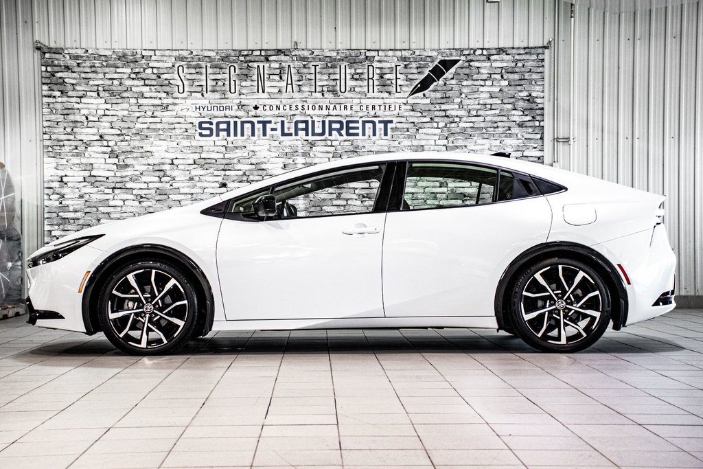 Toyota PRIUS PRIME XSE TOIT VITRÉ CAMERA 360 CUIR CARPLAY KEYLESS 2023 à Montréal, Québec - 20 - w1024h768px