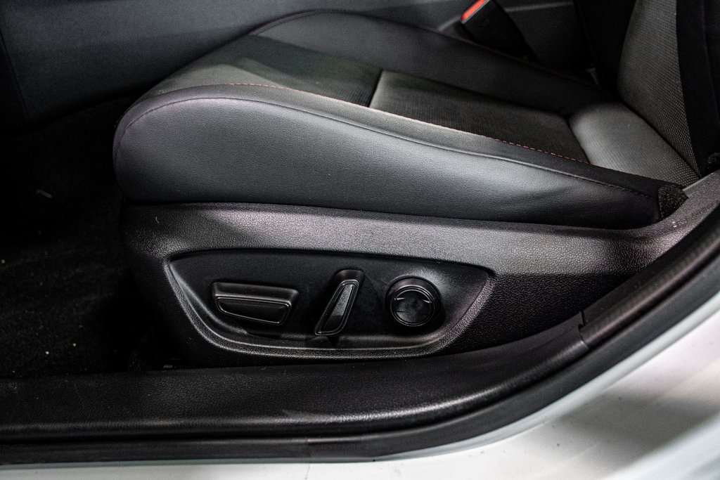 Toyota PRIUS PRIME XSE TOIT VITRÉ CAMERA 360 CUIR CARPLAY KEYLESS 2023 à Montréal, Québec - 26 - w1024h768px