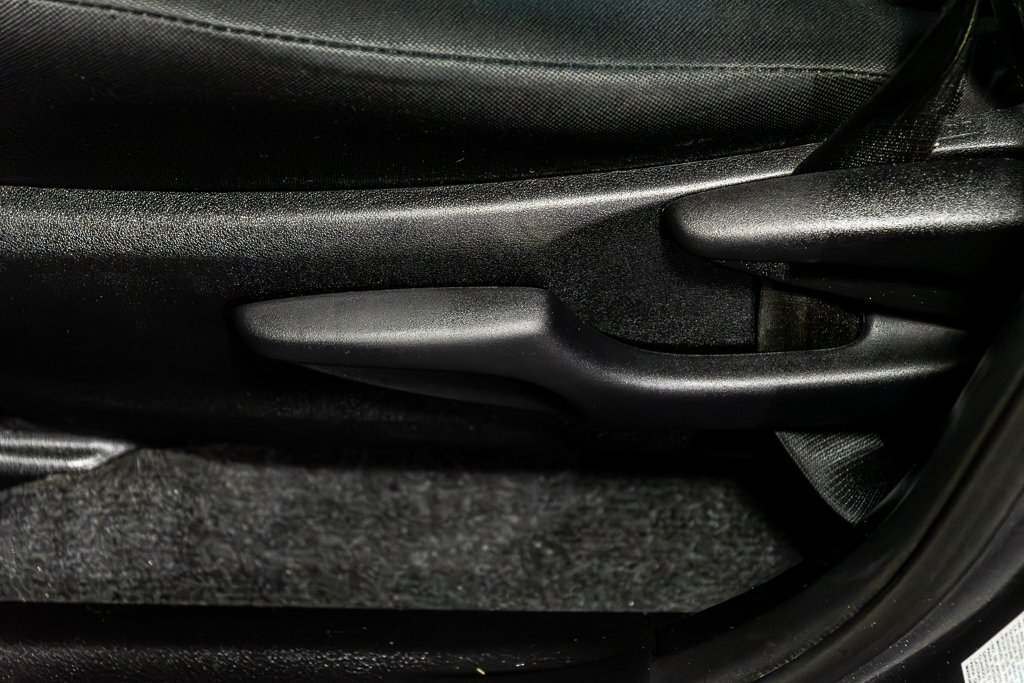 Toyota RAV4 LE AWD A/C SIEGES CHAUFFANTS CAMERA BLUETOOTH 2018 à Montréal, Québec - 20 - w1024h768px