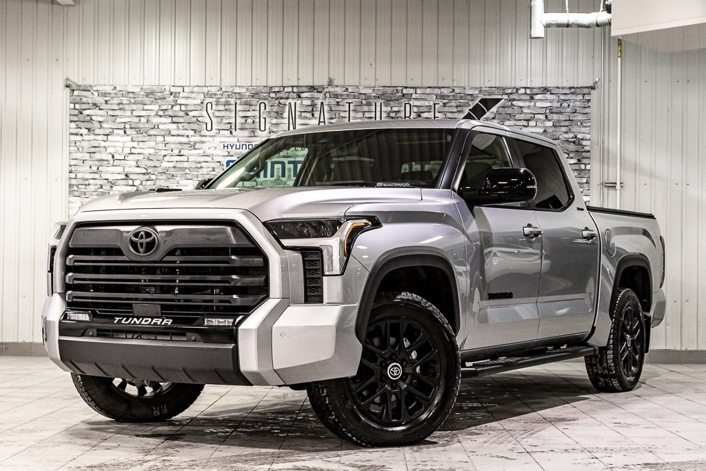 2024 Toyota Tundra Limited Hybrid 4x4 Toit Sieges Chauffants Camera in Montréal, Quebec - 1 - w1024h768px