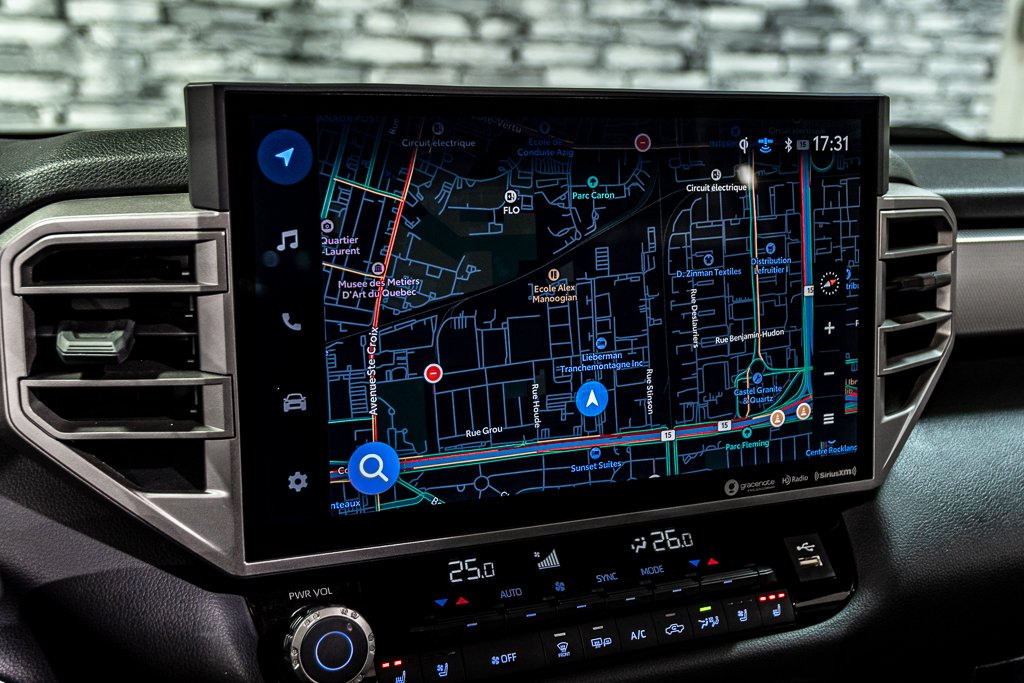 2024 Toyota Tundra Limited Hybrid 4x4 Toit Sieges Chauffants Camera in Montréal, Quebec - 27 - w1024h768px