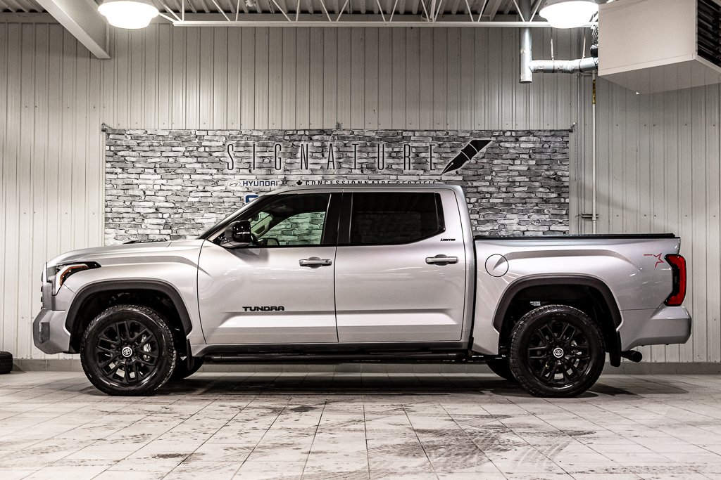 2024 Toyota Tundra Limited Hybrid 4x4 Toit Sieges Chauffants Camera in Montréal, Quebec - 8 - w1024h768px